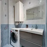 Krolowej Jadwigi By Downtown Daire *