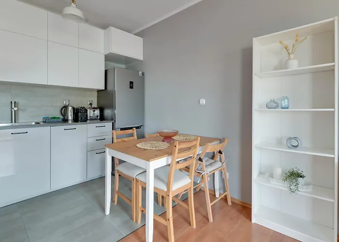 Krolowej Jadwigi By Downtown *