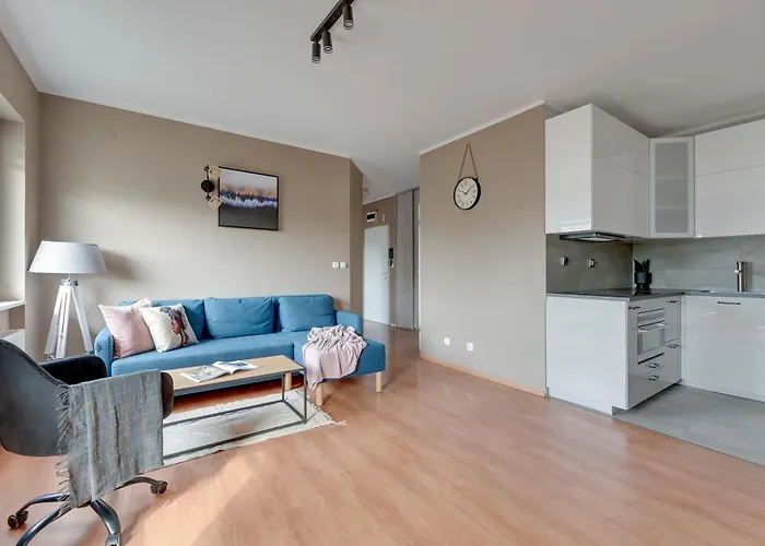 Krolowej Jadwigi By Downtown *